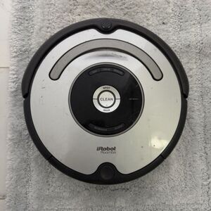 iRobot Roomba 655 Vacuum Cleaning Robot Machine W/charger